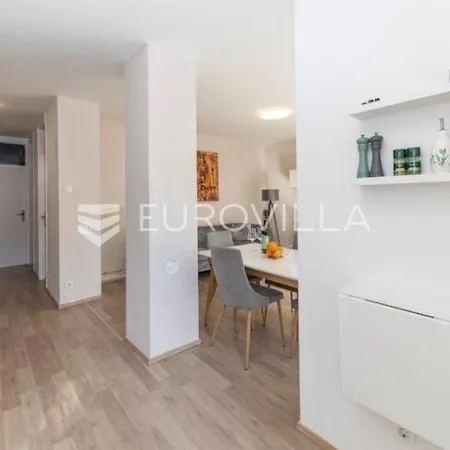 Nika Apartament